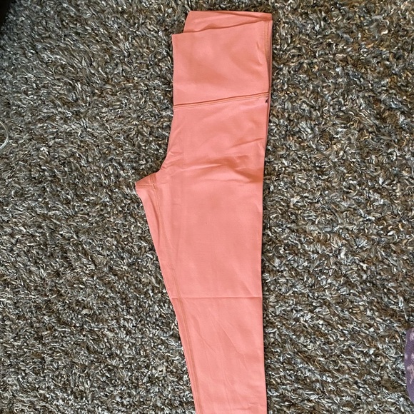 Aritizia Tna pink Butter Atmosphere Leggings - Size S - Picture 2 of 5